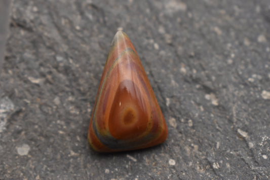 Polychrome Jasper Triangular - 26x17x7
