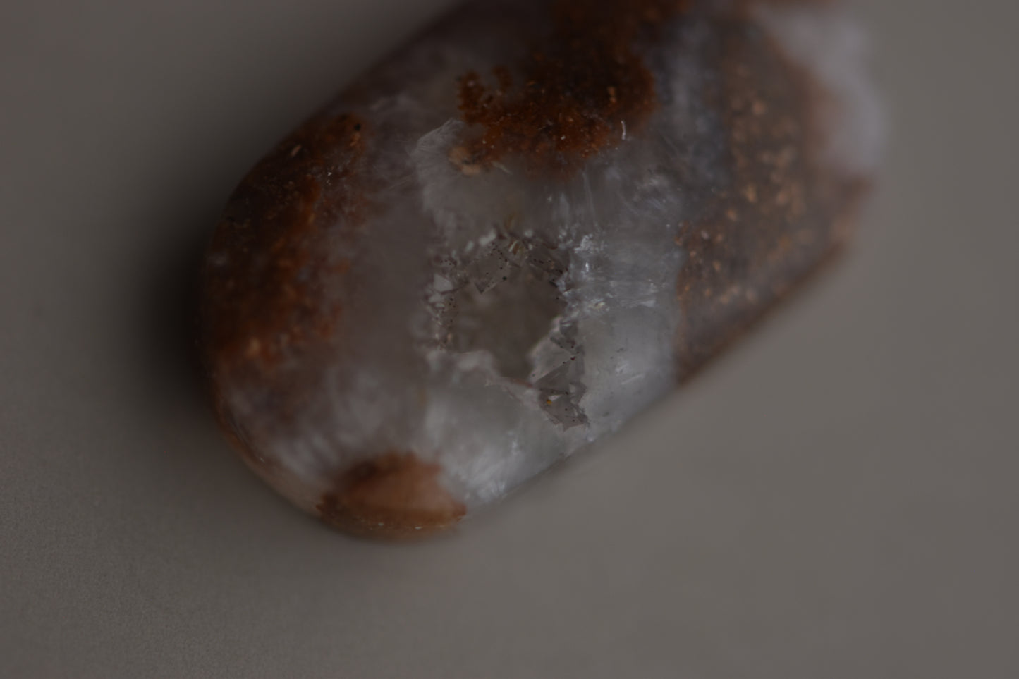 Brown Moss Agate with quartz crystal druzy - Oval 18.5x10.6x4.8