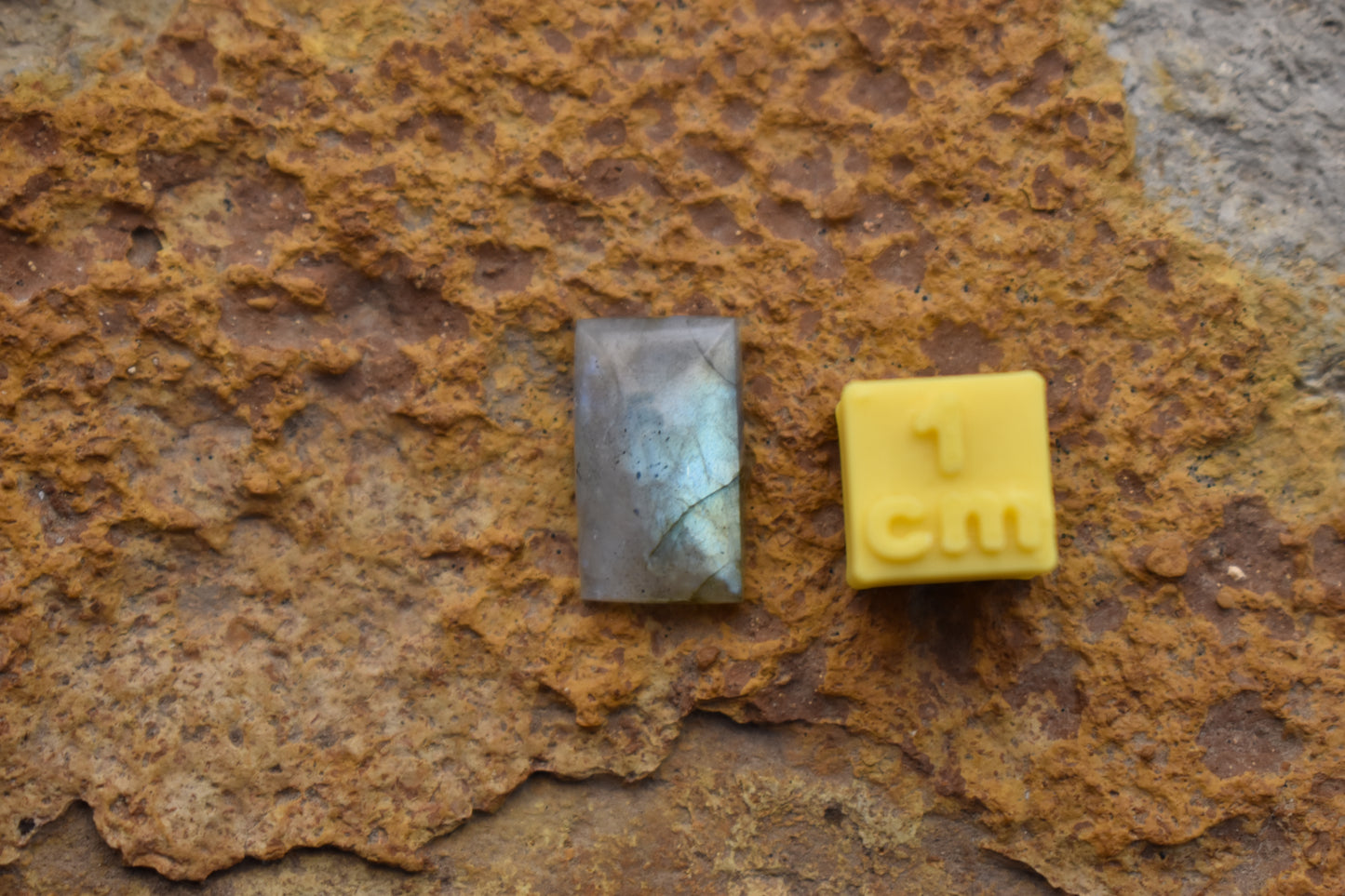 Labradorite Rectangular - 15.1x8.9x3.7