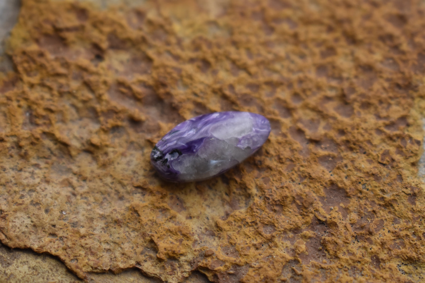 Charoite– Oval 18.9x9.5x5.7