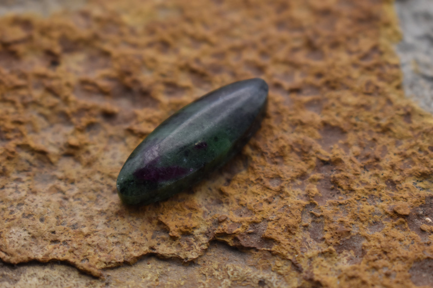Ruby Zoisite - Oval  27.3x9.7x5.7