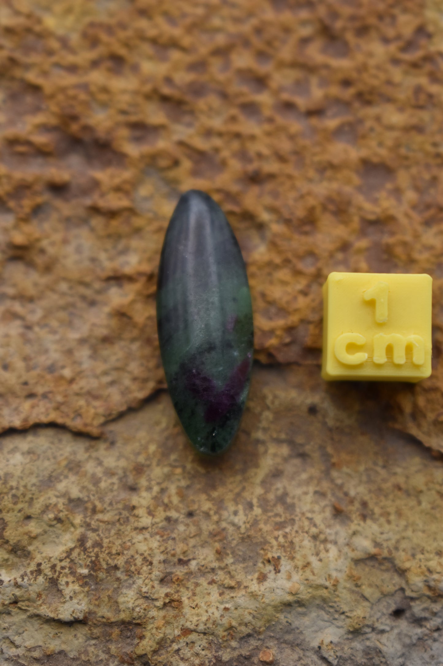 Ruby Zoisite - Oval  27.3x9.7x5.7