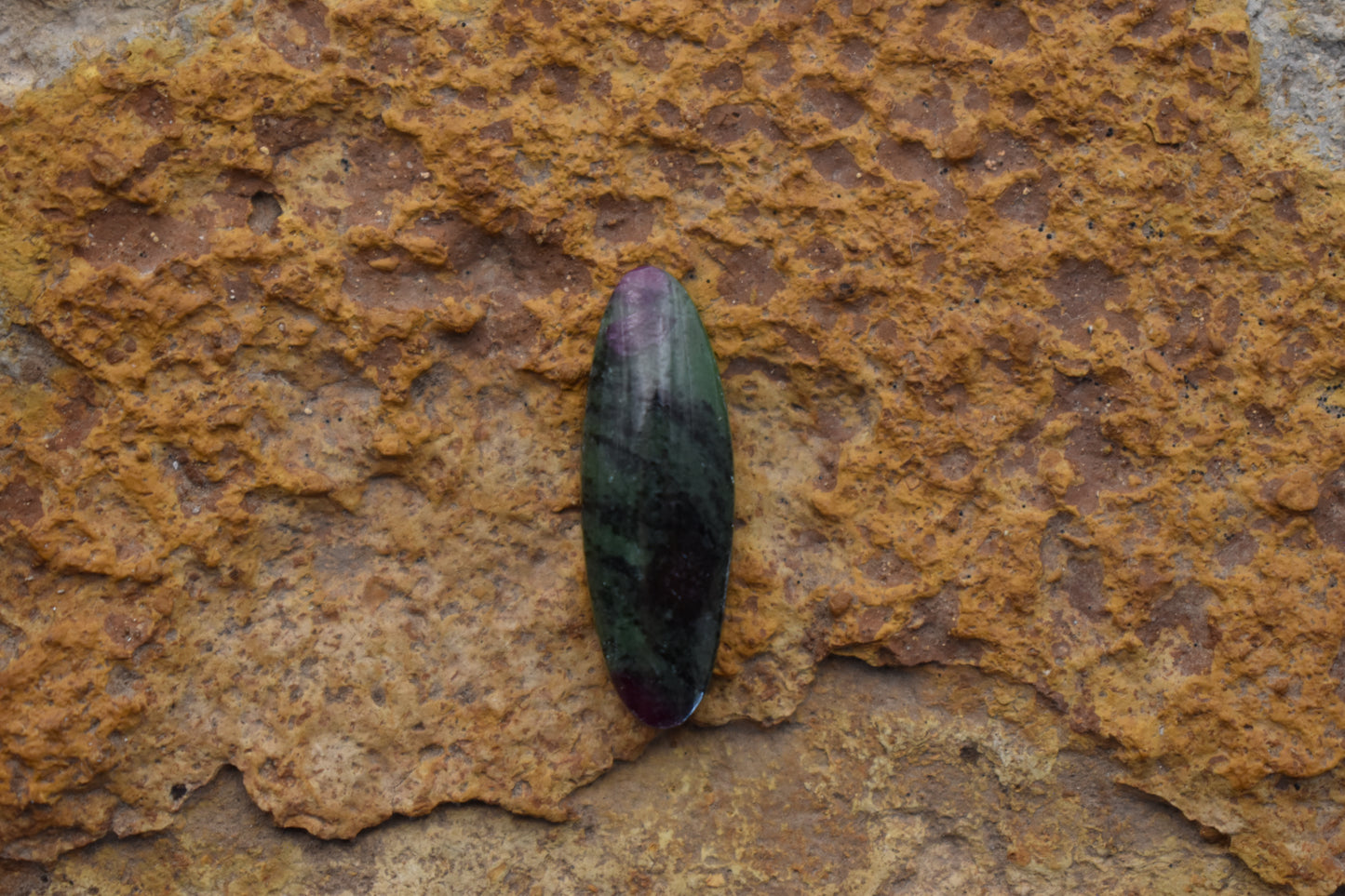 Ruby Zoisite – Oval 24.1x8.2x4.4