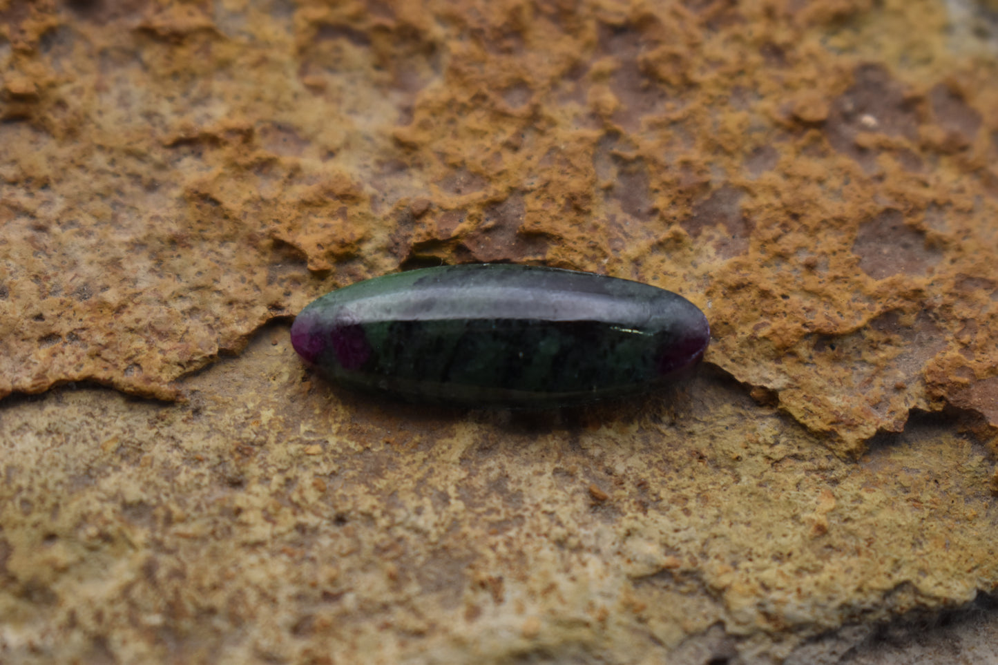 Ruby Zoisite – Oval 24.1x8.2x4.4
