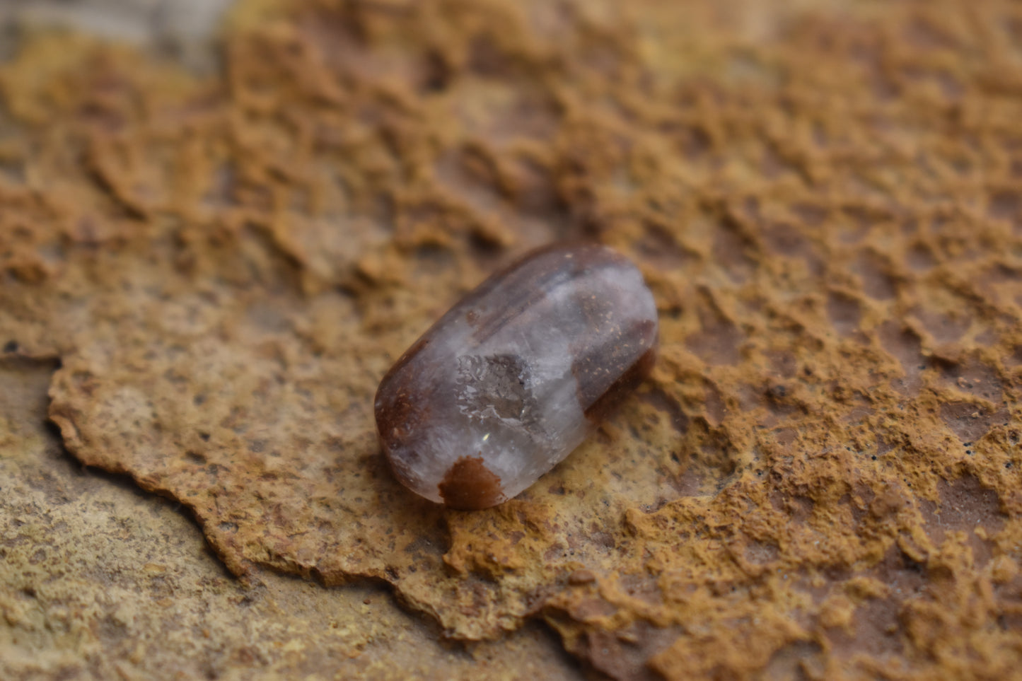 Brown Moss Agate with quartz crystal druzy - Oval 18.5x10.6x4.8