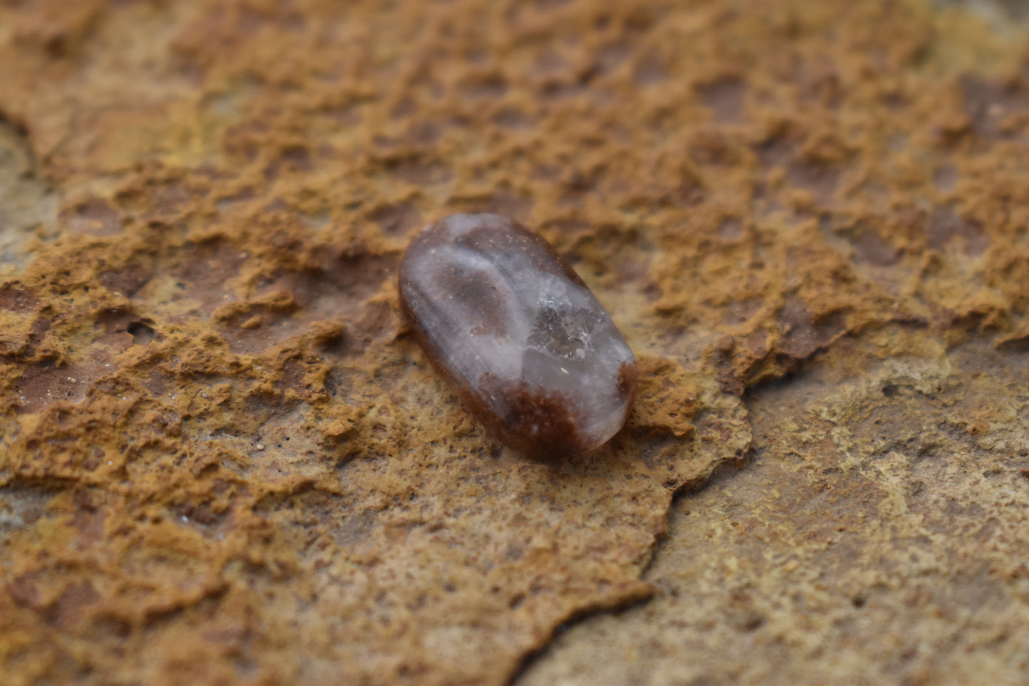 Brown Moss Agate with quartz crystal druzy - Oval 18.5x10.6x4.8