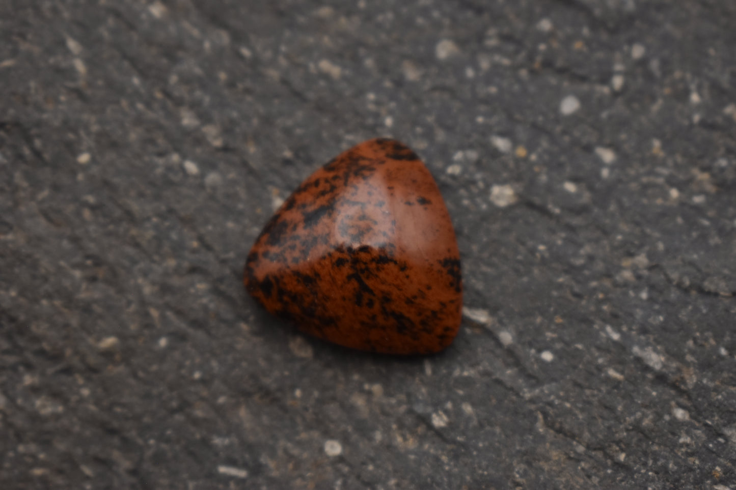 Obsidiana Caoba – Triangular 19x6